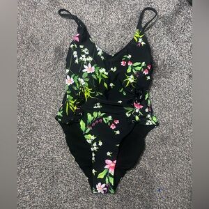 Women’s Black Floral One-Piece Swimsuit Lace Up Detail Beach Vacation